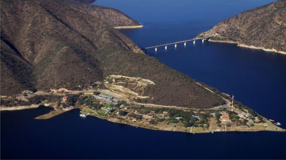 Dique Cabra Corral por el Día foto 3