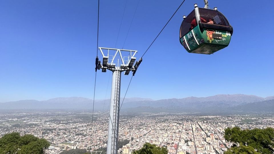 Private City Tour with Cerro San Bernardo & San Lorenzo foto 2